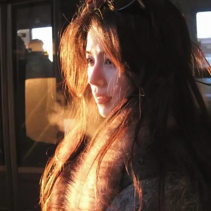 女人是英雄